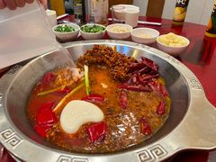 -山城年华老火锅(玉林店)