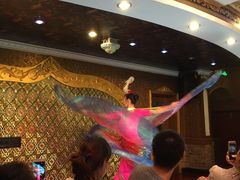 -维吾尔餐厅(宜山路店)