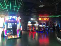 -世代星球·保龄球·镭战真人CS·团建(杨浦店)
