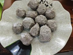 牛肉丸-15年老字号鑫鑫猪肚鸡·椰子鸡海南火锅(兴隆华侨农场店)