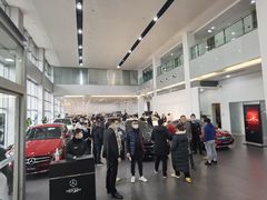 -奔驰上海利星(七宝店)