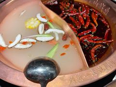 -山城鼎重庆老火锅(西安钟楼店)