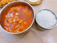 辣牛肉汤-梨花牛肉汤饭(仁恒伊势丹店)