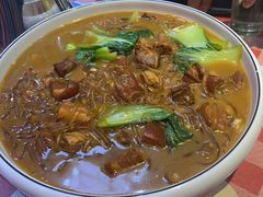猪肉炖粉条-东北哈尔滨酱骨头馆房掌柜铁锅炖