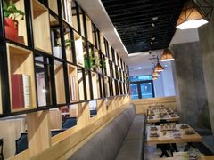 -云聚汇牛很鲜潮汕牛肉火锅(克拉玛依汉博店)