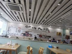 大堂-金诚张妈妈羊汤·驴肉火烧(旧宫佳和园店)