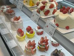 -花花卷卷·鲜食蛋糕(静安久光百货店)