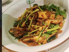 -费大厨辣椒炒肉(万家丽一店)