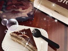 -星巴克(西安曲江银泰店)
