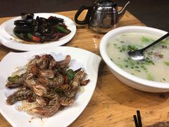 -天宝食坊·啫啫煲大排档(西华路店)