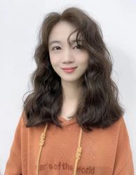 -洛施奇烫发染发沙龙