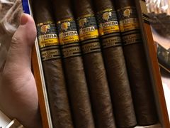 -Estaeslavida分享茄雪茄吧(亿彩购物中心店)