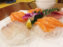 -青瓦餐厅·生鱼片·韩园烤肉(西塔店)