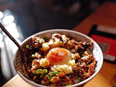 幸福满满牛肉丼饭-烧肉达人•炭火烧肉(新天地店)