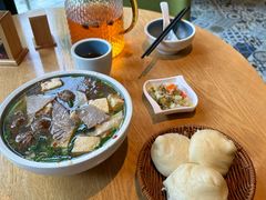 -金莹丸子汤清真(朝外SOHO店)