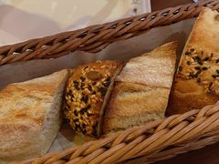 餐前面包-Bistro Les Lilas丁香花小酒馆