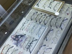 -广州宝岛眼镜武汉和光眼镜市场西区店