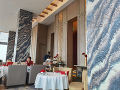 靠窗位-悦厅·下午茶(杭州柏悦酒店)