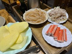 -肖肖酸萝卜鱼火锅(总店)