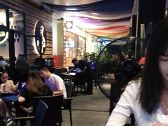 等位区-bluefrog蓝蛙(皇庭广场店)