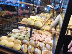 -焙丽拾光(麦凯乐直营店)