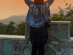 -鬼笑石后山停车场
