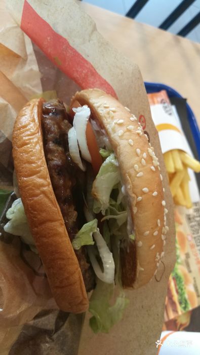 汉堡王(广州番禺永旺店)天椒皇堡餐图片