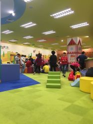 -莫莉幻想儿童乐园(武汉经开永旺店)