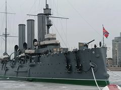 -阿芙乐尔号巡洋舰