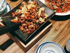 -滴水·湘逢(南汇大学城生活广场店)