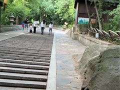 -灵岩山风景区