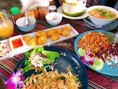 -Tikky Cafe