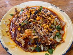 -拈签一笑黄牛肉辣卤串串