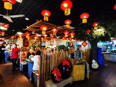 大堂-靠山屯东北农家菜(八龙桥雅苑店)