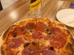 -城市大道红炉披萨烘焙坊