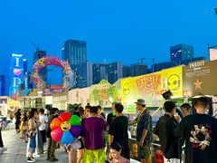 -东港音乐喷泉广场