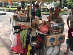 -詹爷爷乌节路街头冰淇淋