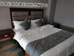 -地中海阳光大酒店(南昌红谷滩学府大道地铁站店)