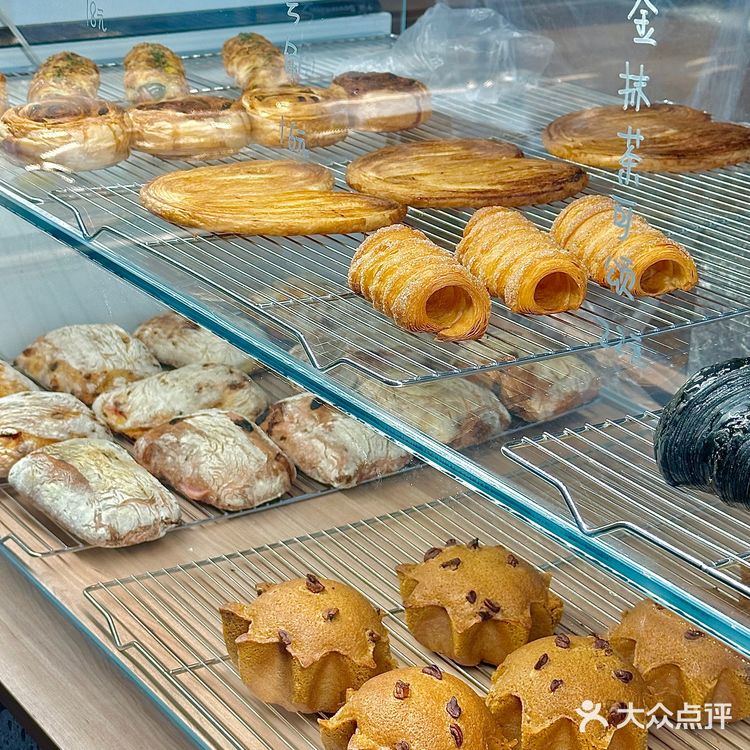 洛阳街边复古又温馨面包店🥯🍞