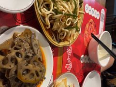-李双猪·小龙虾·烧烤·羊肉煲(乐山店)