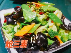 -叶派龙虾•招牌香辣蟹·海鲜(中海国际店)