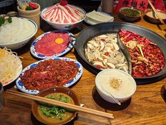 -萍姐火锅·公路夜市(武汉首店)