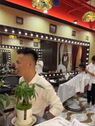 -东方先生国潮男士理发馆