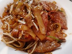 -新大咀港式茶餐厅(宝山万达店)