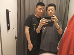 -优衣库(太原龙湖万达广场店)
