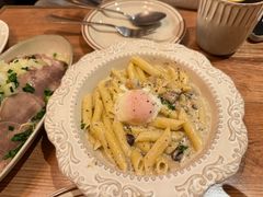 -玛格萝妮比萨屋(陆家浜路店)