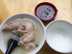 -雷祖芳老妈蹄花店