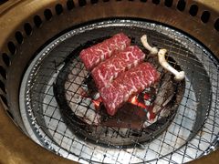 -山川小町·极番烧肉(新地假日广场店)