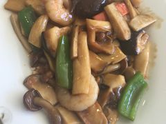 群菌虾仁-添福来墨鱼饺子 · 海鲜东北菜(大连星海·黄浦路店)