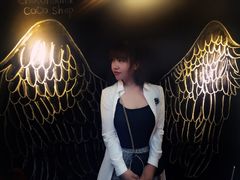 -志龙皇冠吃货椰子铺